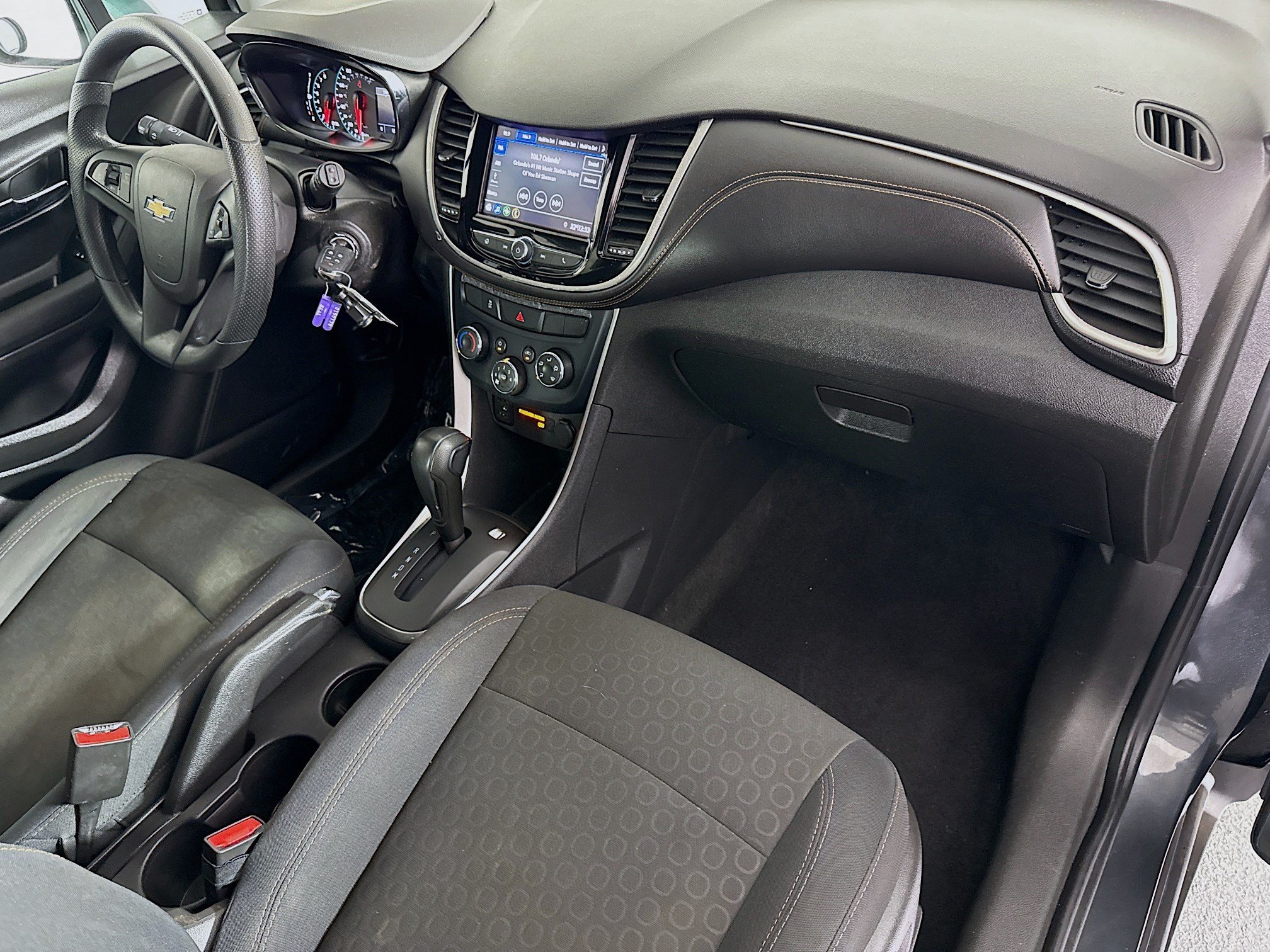 Used 2020 Chevrolet Trax LS w/ Tint and Cruise Package FWD image 29