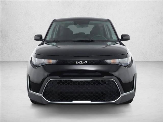 Used 2023 Kia Soul LX image 2