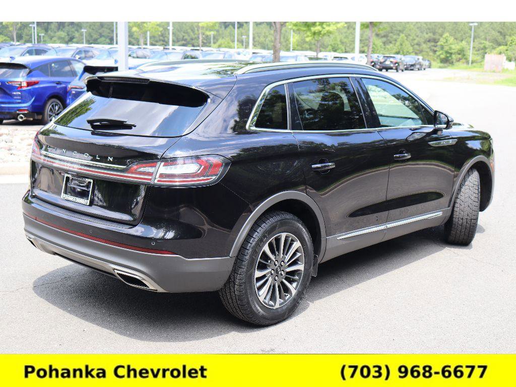 Used 2023 Lincoln Nautilus Reserve image 7