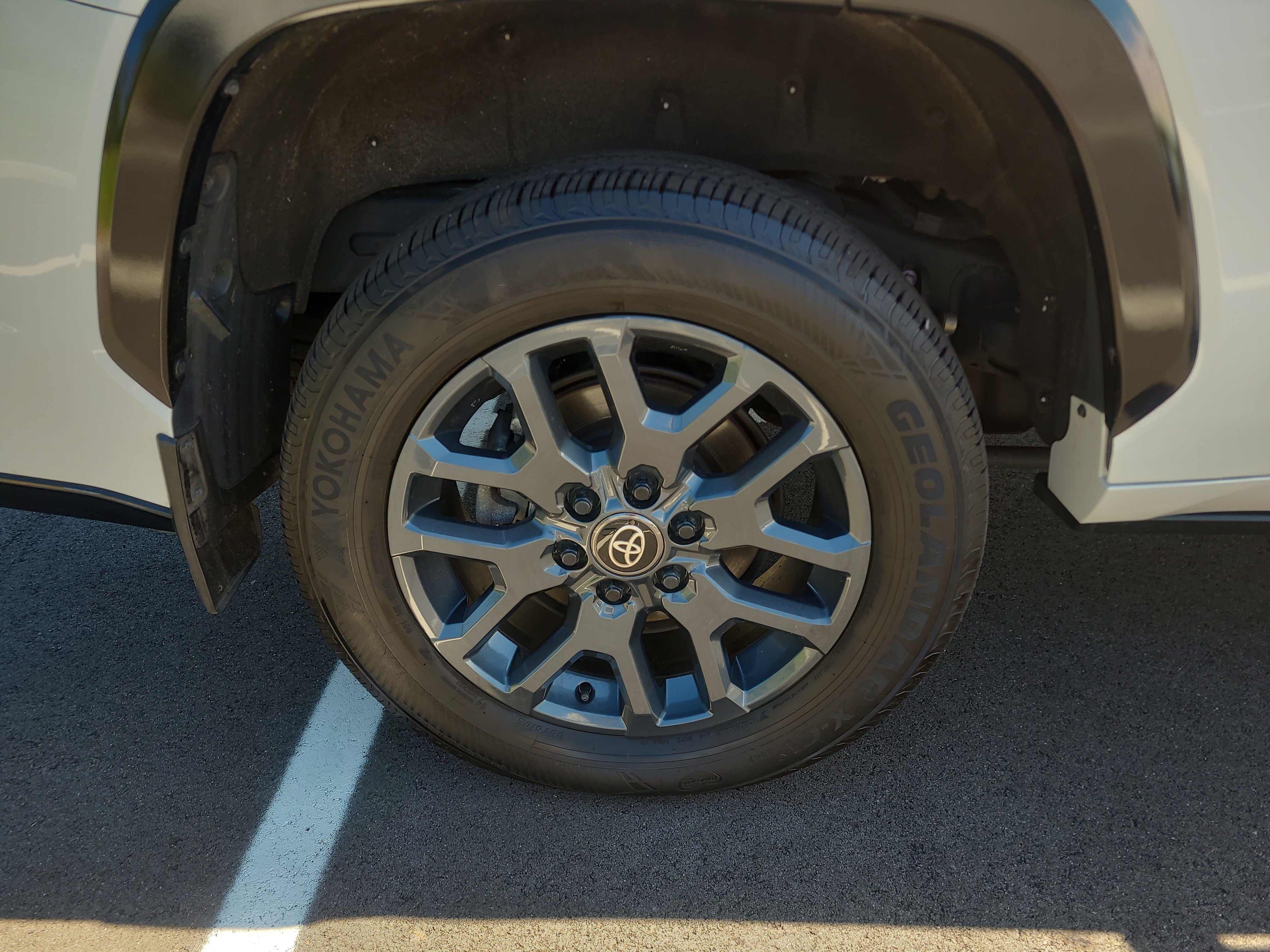 Certified 2025 Toyota Sequoia Platinum AWD/4WD image 11