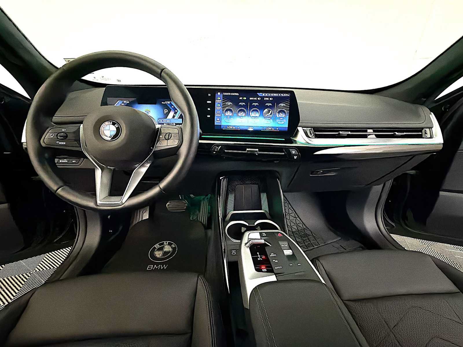 Used 2023 BMW X1 xDrive28i w/ Convenience Package AWD/4WD image 17