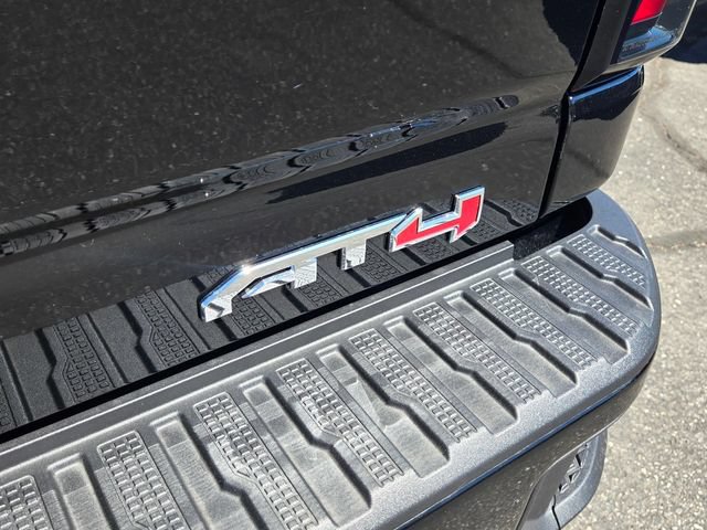 New 2026 GMC Sierra 2500 AT4 w/ Technology Package AWD/4WD image 6