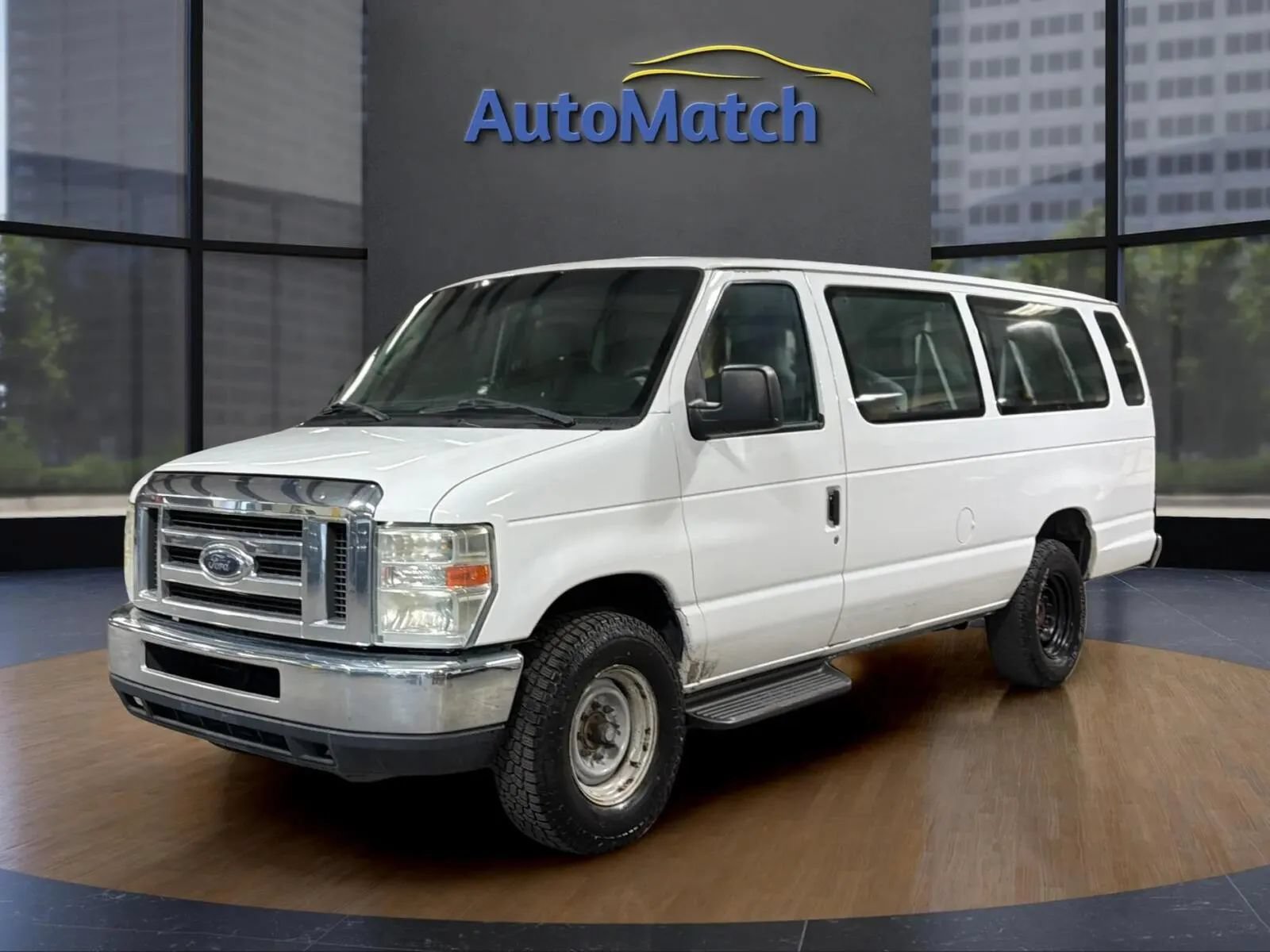 Used 2009 Ford E-350 and Econoline 350 XLT RWD image 3