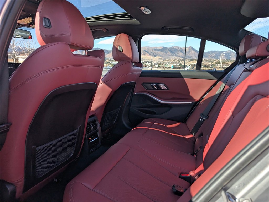 Used 2023 BMW 330i xDrive Sedan w/ Premium Package image 16