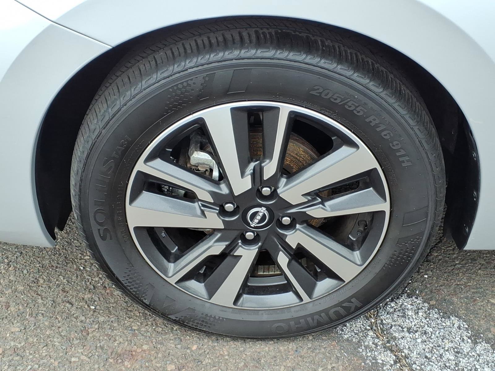 Certified 2025 Nissan Versa SV FWD image 10