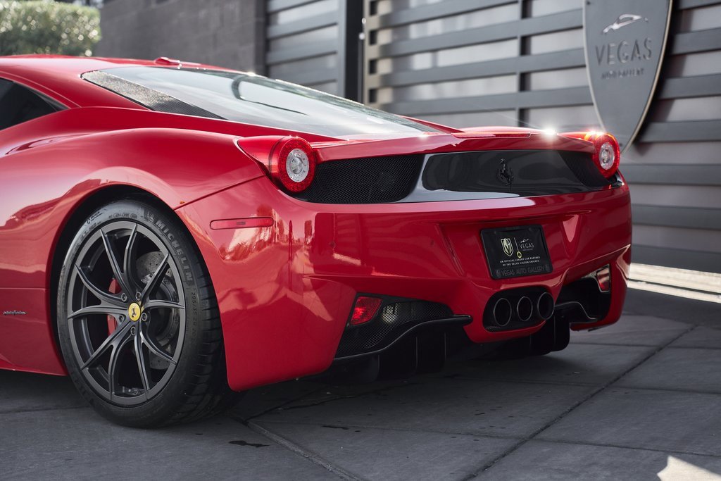 Used 2013 Ferrari 458 Italia Coupe image 11