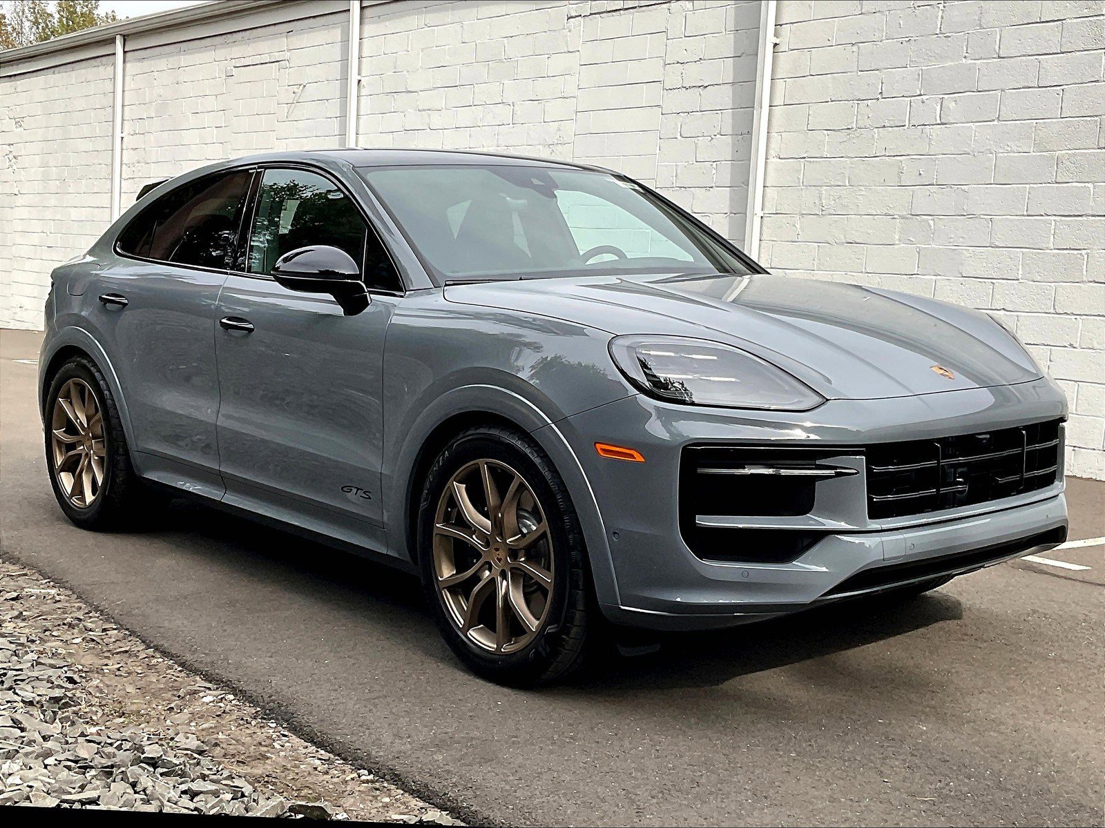 New 2026 Porsche Cayenne GTS image 7