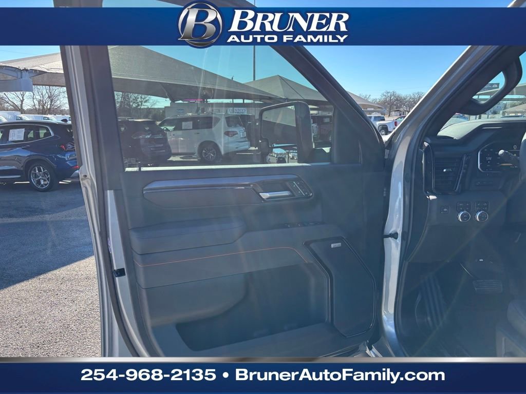 New 2025 Chevrolet Silverado 2500 Custom w/ Custom Value Package AWD/4WD image 10