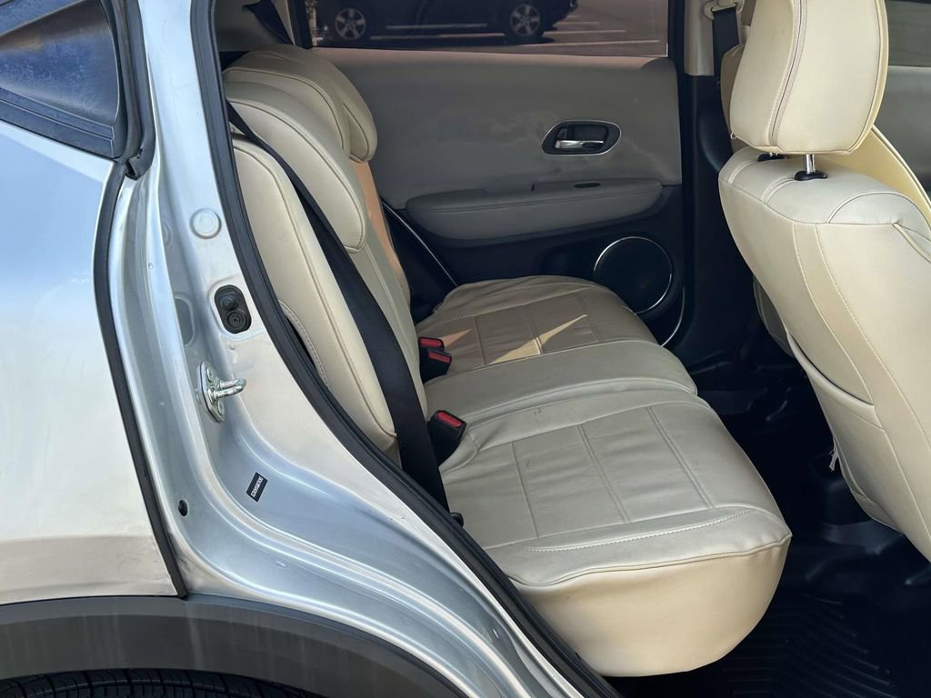 Used 2016 Honda HR-V EX image 7