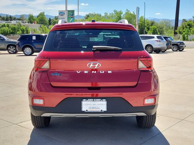 Used 2024 Hyundai Venue SEL FWD image 6