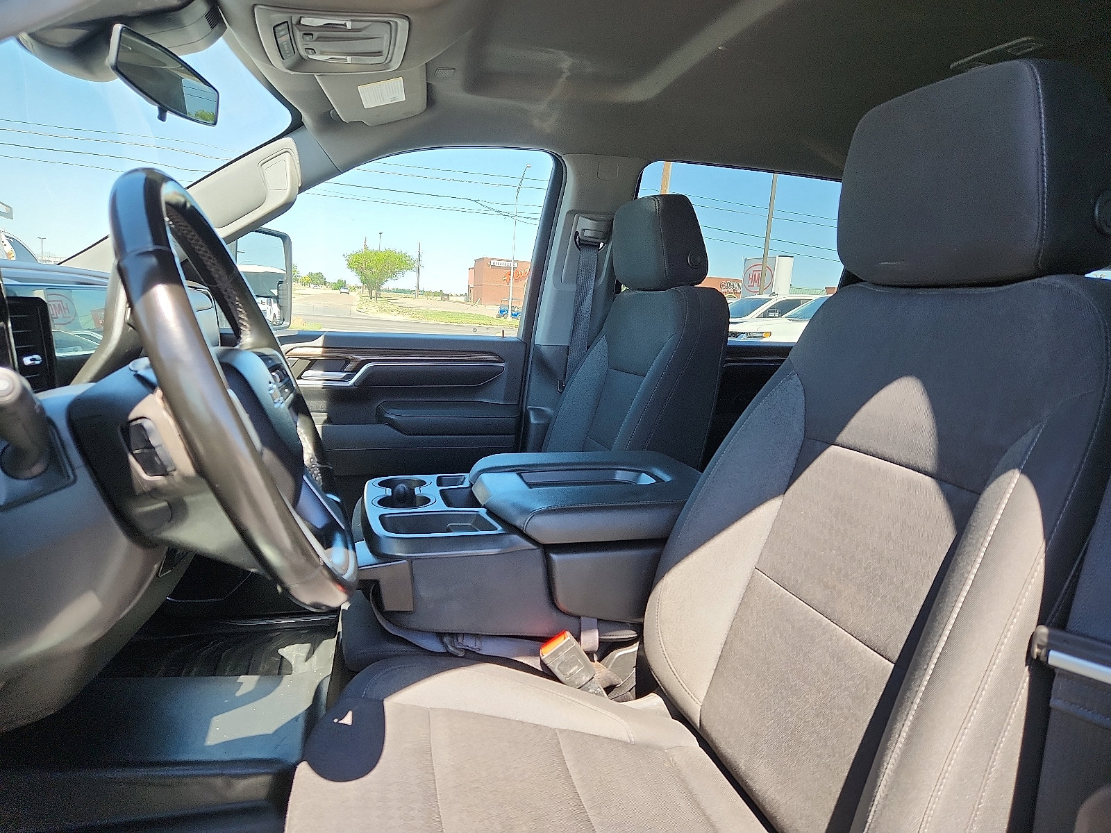 Used 2024 Chevrolet Silverado 2500 LT w/ Convenience Package image 11