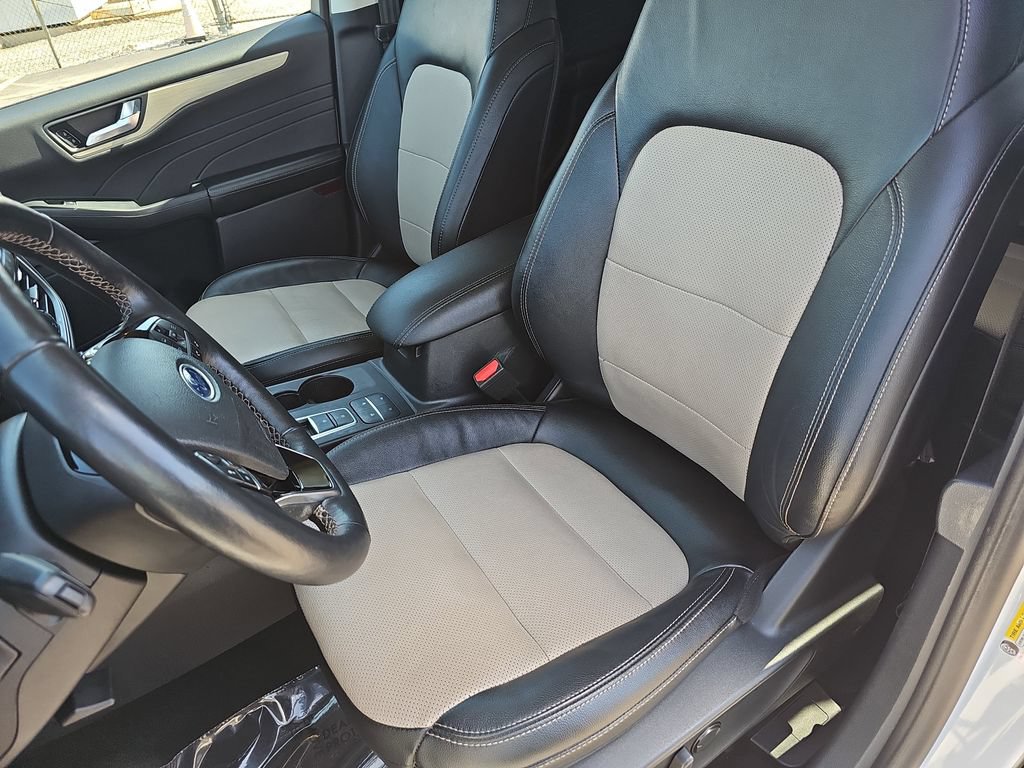 Used 2022 Ford Escape Titanium w/ Titanium Elite Package AWD/4WD image 15