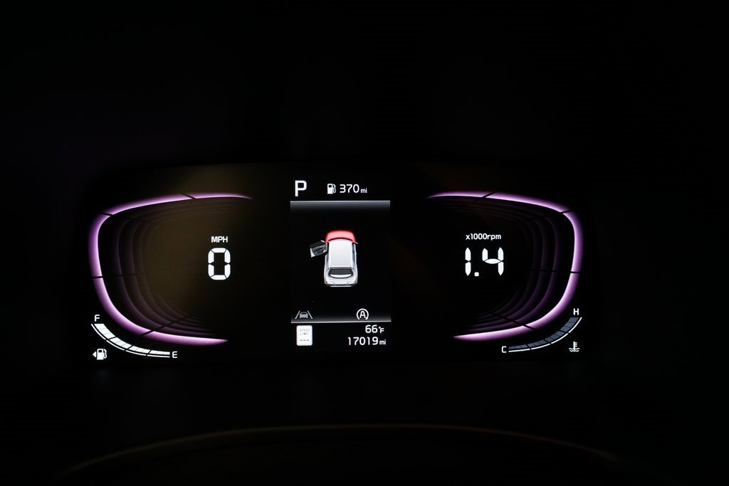 Used 2023 Kia Soul LX w/ LX Technology Package image 2