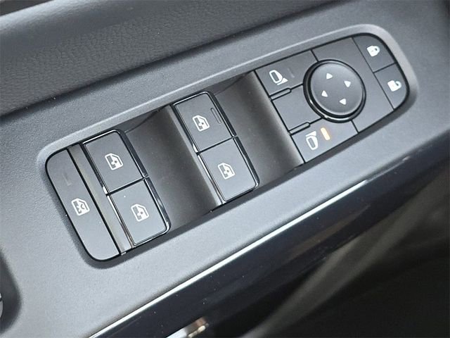 New 2026 Nissan Pathfinder SV image 17