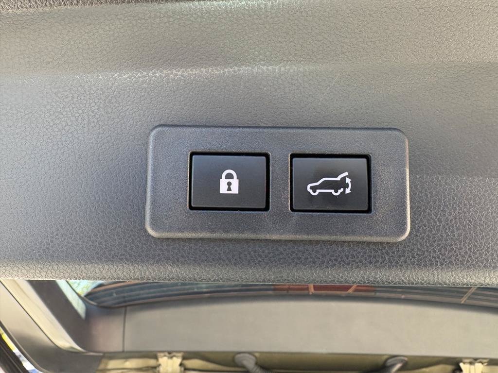 Used 2025 Subaru Ascent Premium AWD/4WD image 24