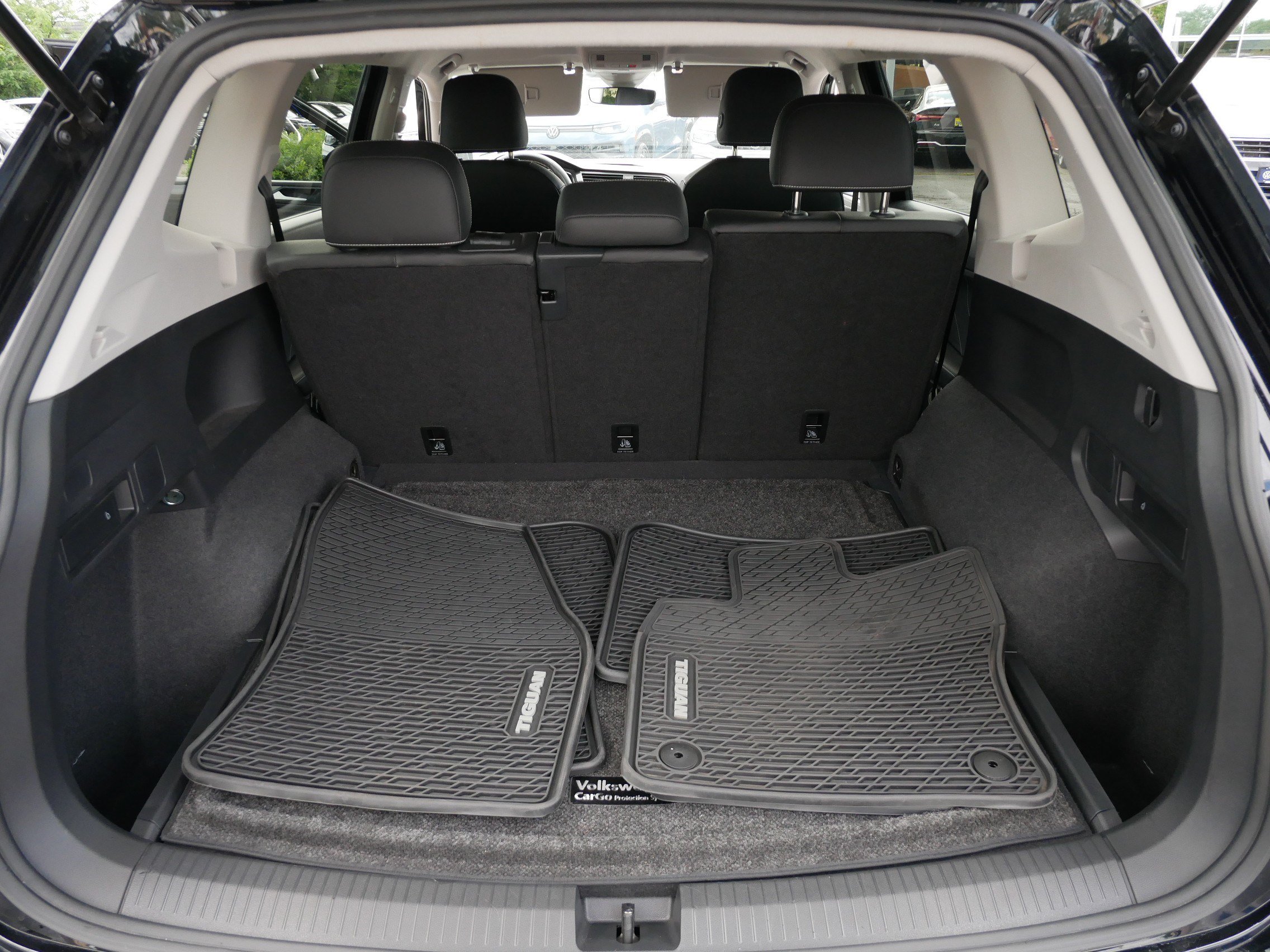 Certified 2023 Volkswagen Tiguan SE AWD/4WD image 18