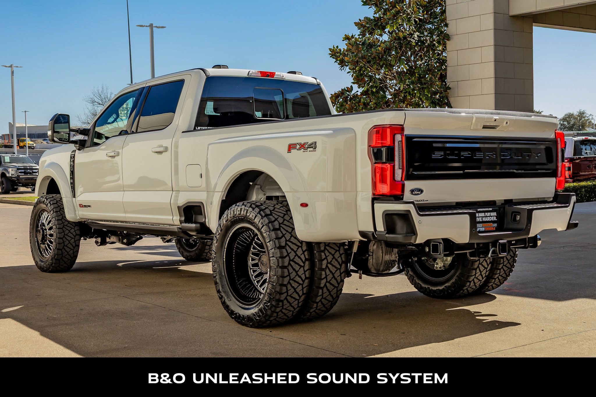 Used 2026 Ford F450 Platinum w/ FX4 Off-Road Package image 7