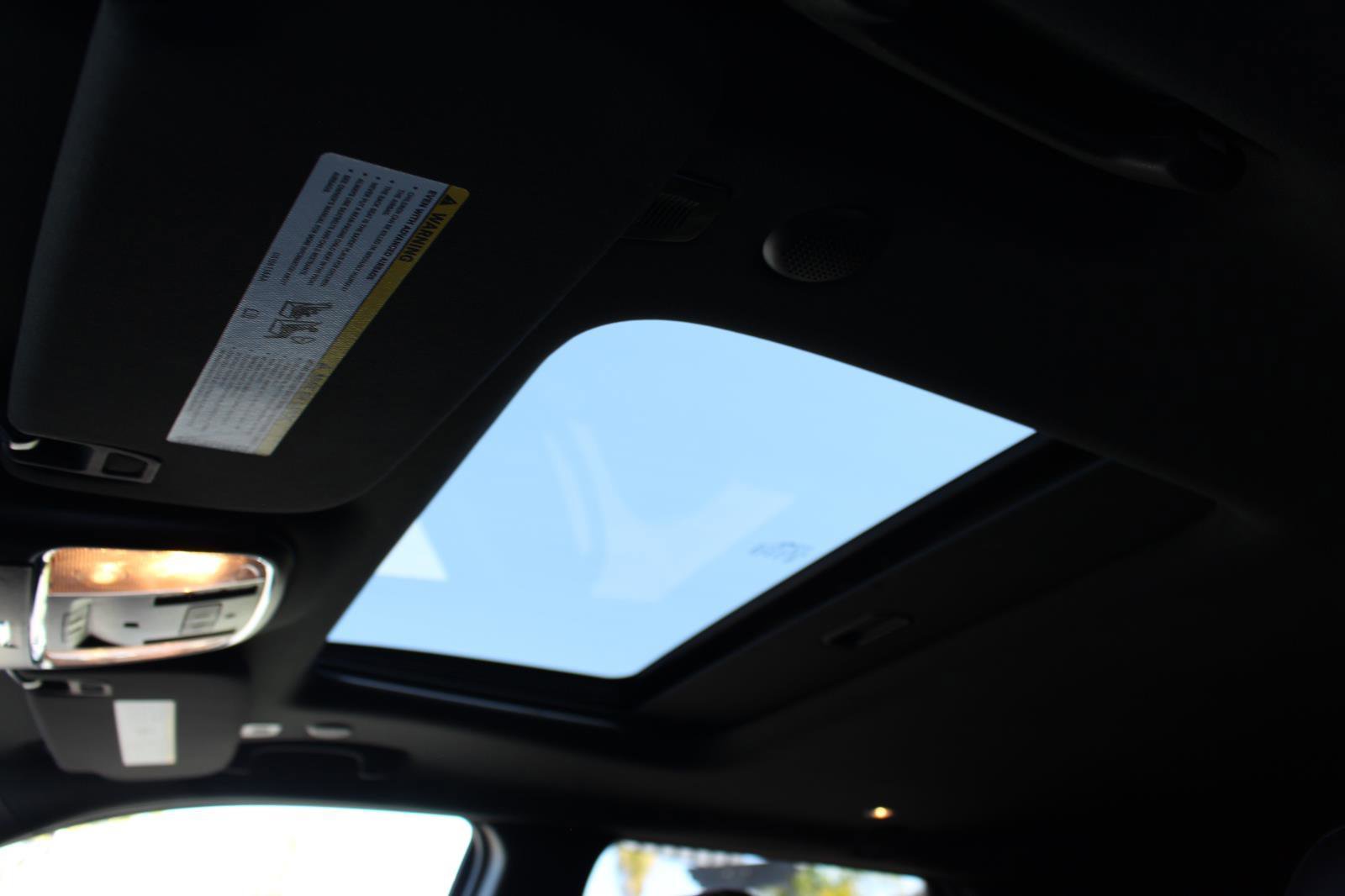 Used 2019 Jeep Grand Cherokee Altitude image 30