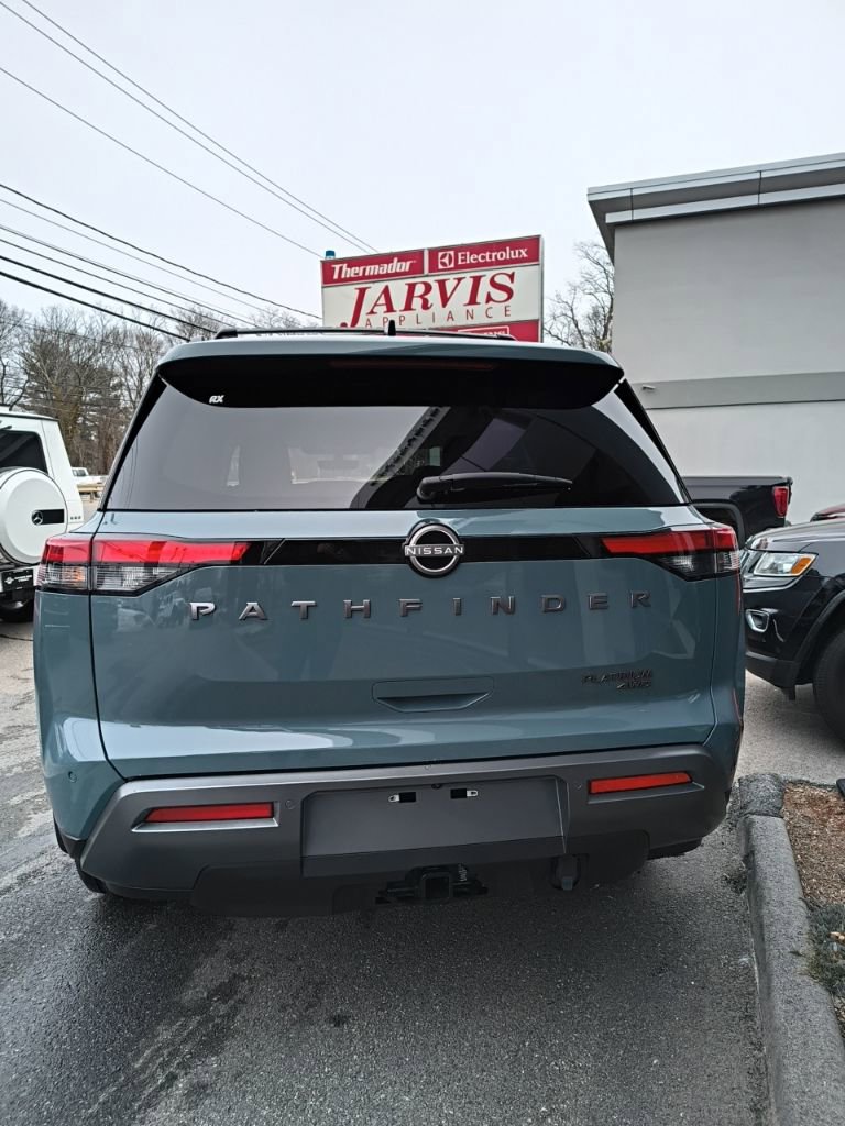 New 2026 Nissan Pathfinder Platinum image 11