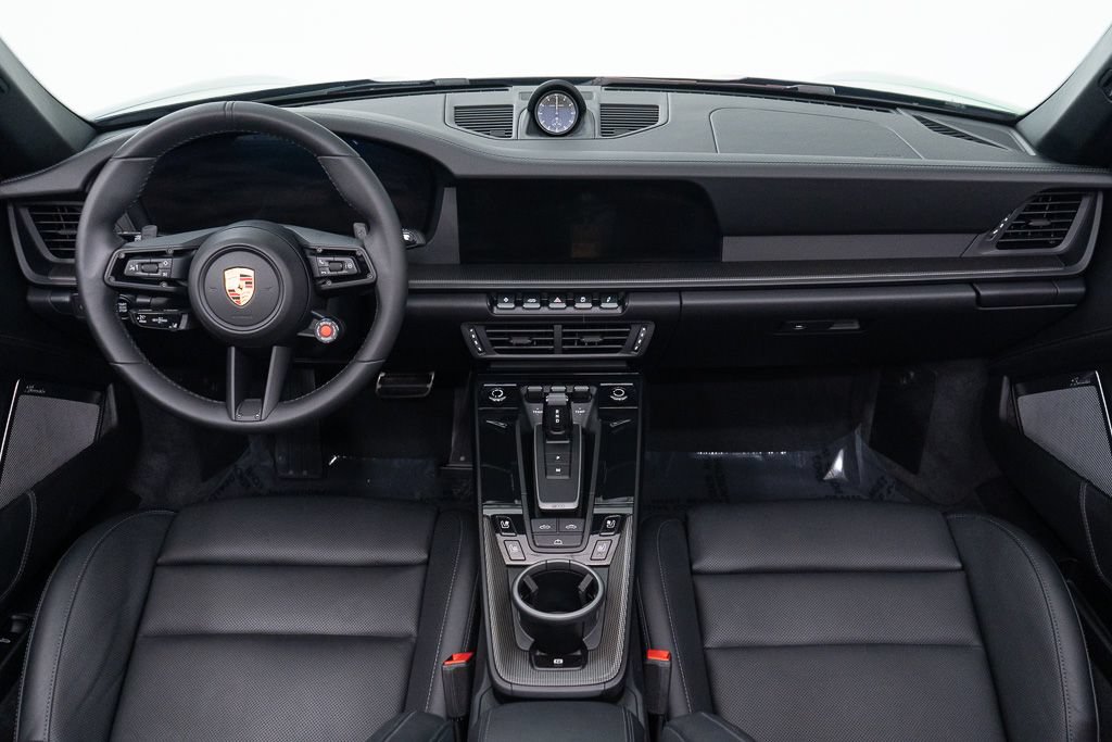 Used 2025 Porsche 911 Carrera RWD image 29