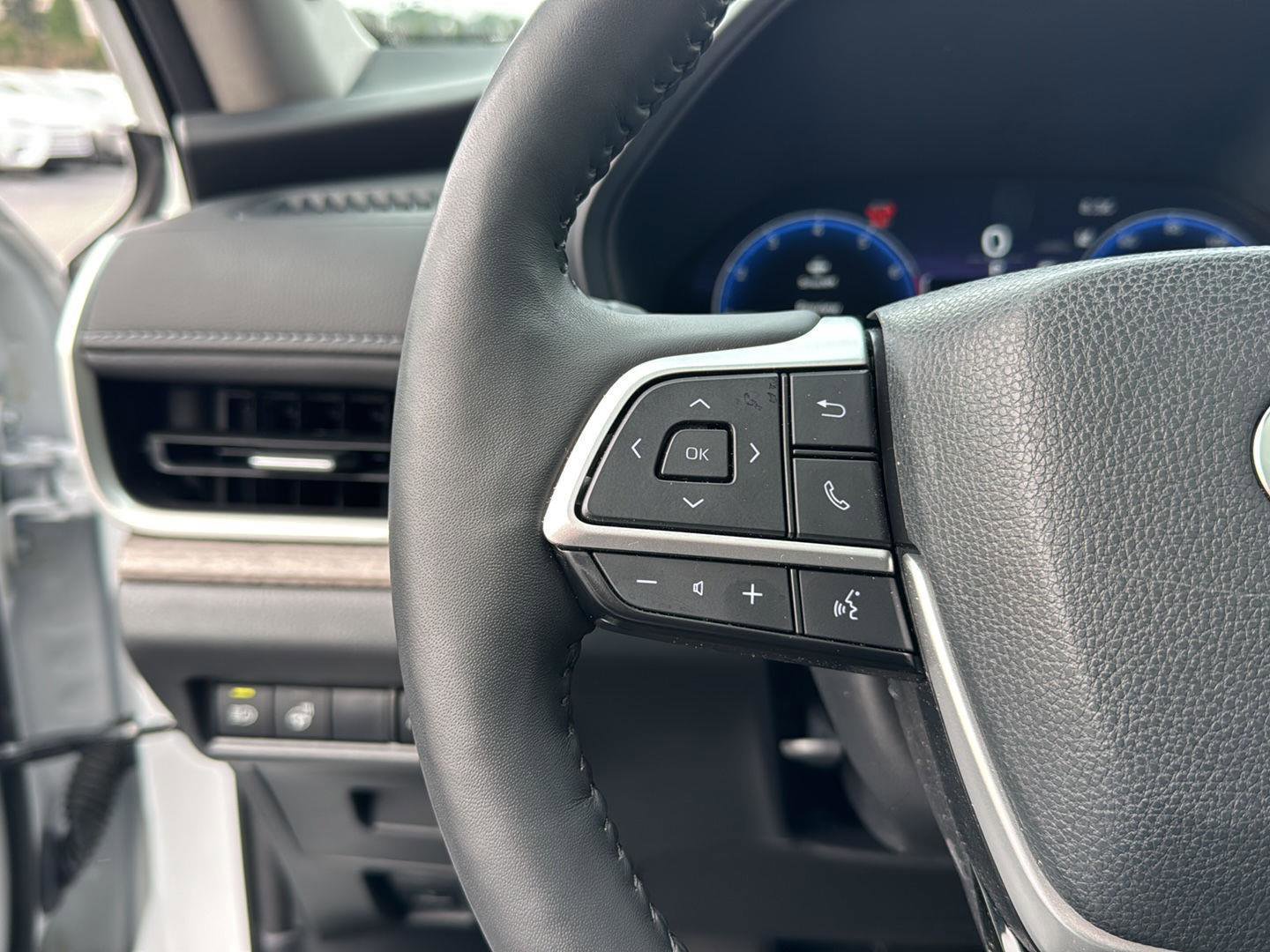 Used 2024 Toyota Grand Highlander Platinum image 18