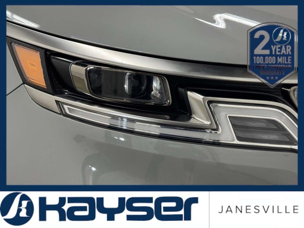 Used 2024 Kia Carnival SX Prestige image 23