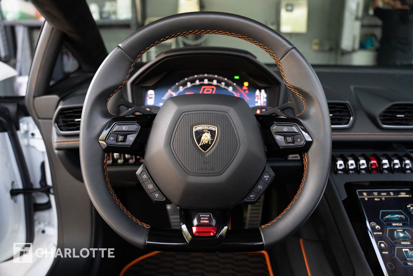 Used 2024 Lamborghini Huracan EVO AWD/4WD image 26