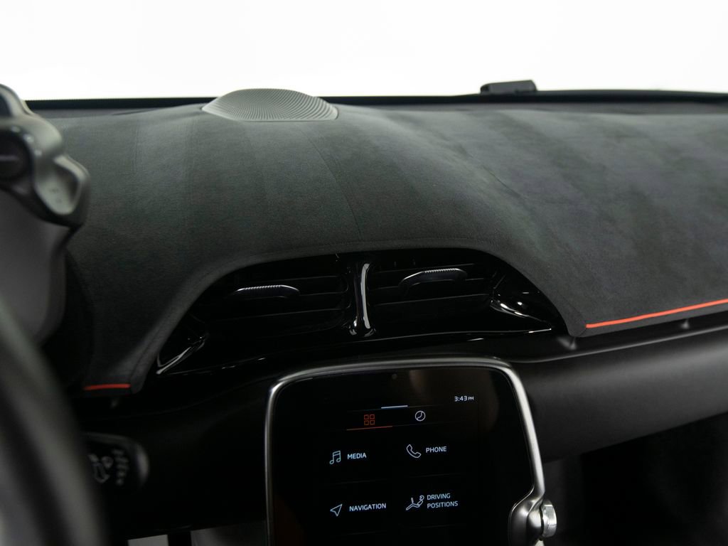 Used 2023 McLaren Artura image 19