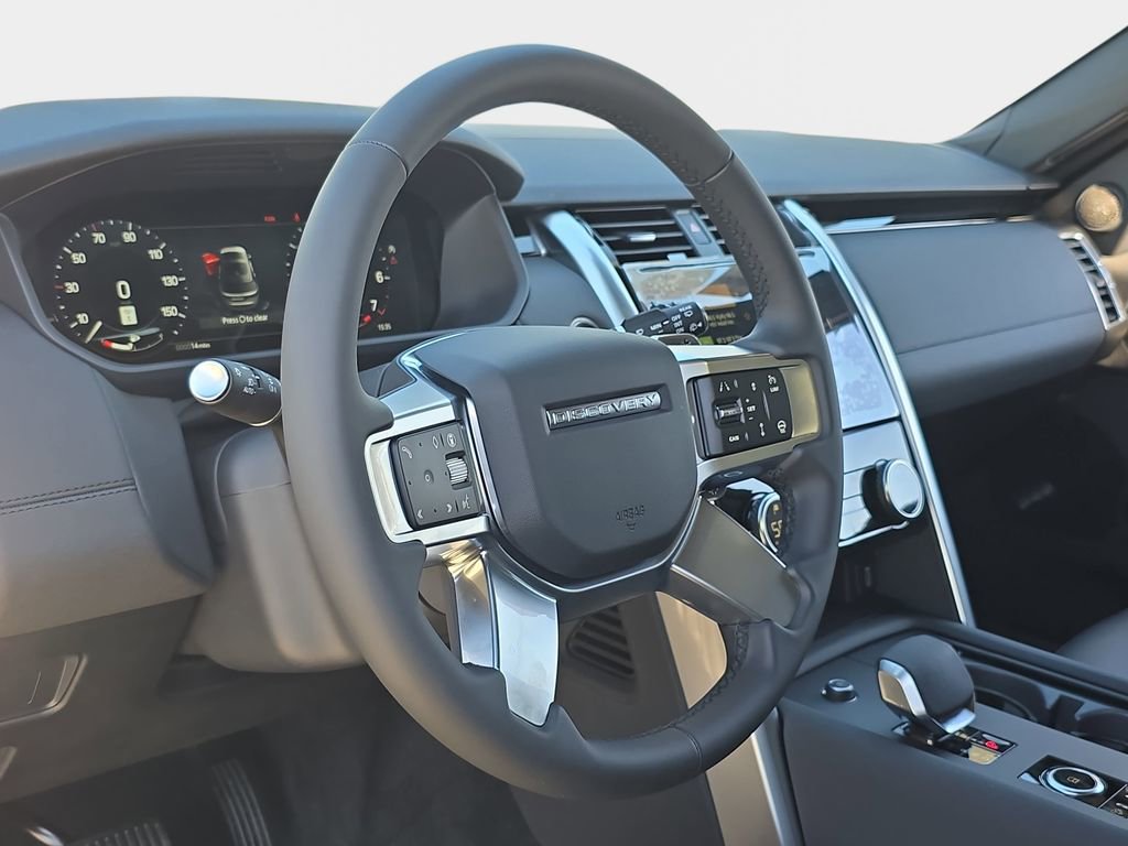 New 2026 Land Rover Discovery S AWD/4WD image 18
