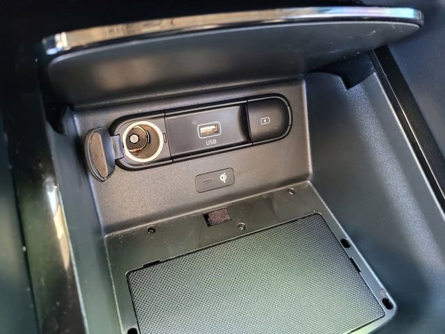 Used 2022 Kia Telluride EX w/ EX Premium Package image 16