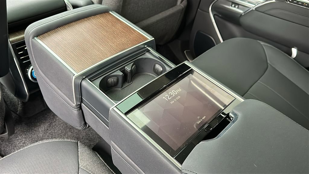 Certified 2023 Land Rover Range Rover SE image 23