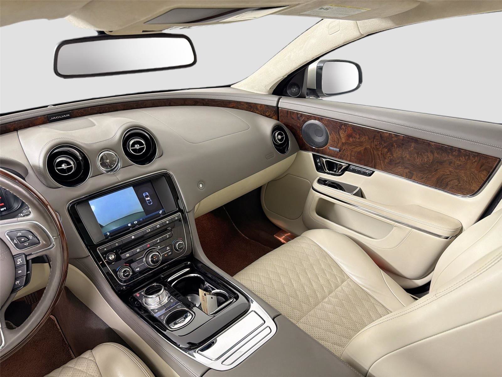 Used 2017 Jaguar XJ L Portfolio RWD image 24