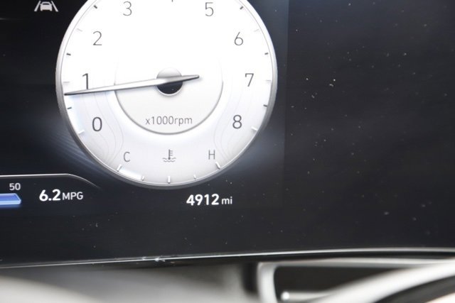 Certified 2024 Hyundai Elantra SEL w/ Convenience Package image 29