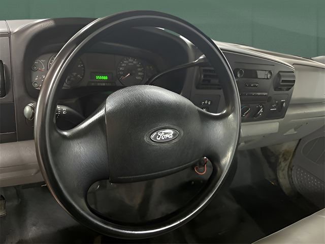 Used 2005 Ford F250 XL image 23