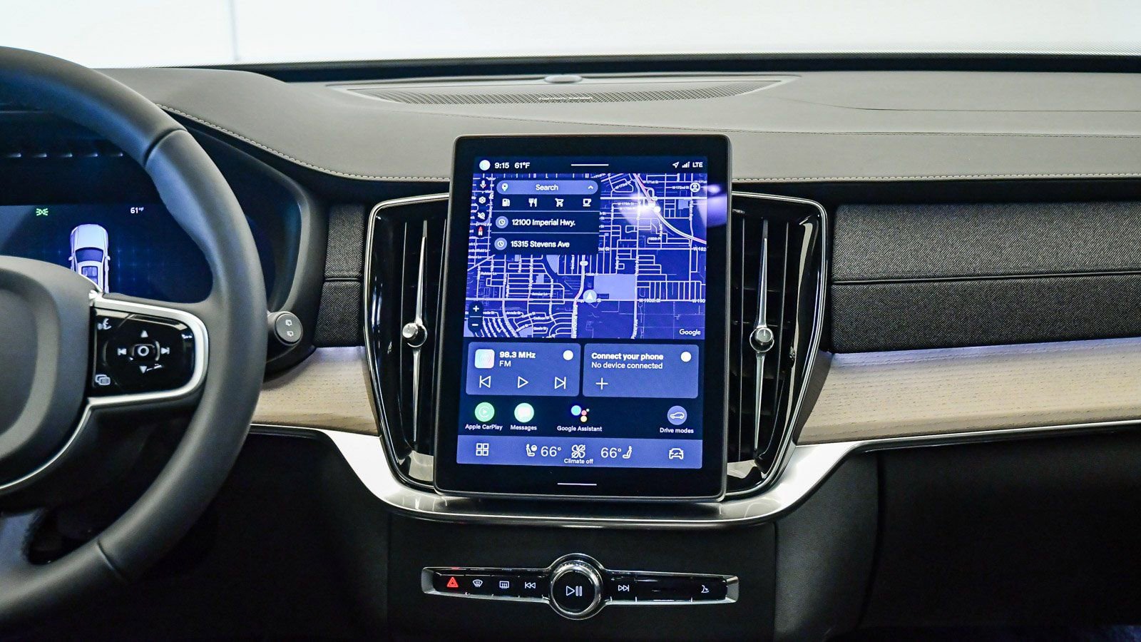 Certified 2025 Volvo XC90 B6 Plus w/ Protection Package Premier image 13