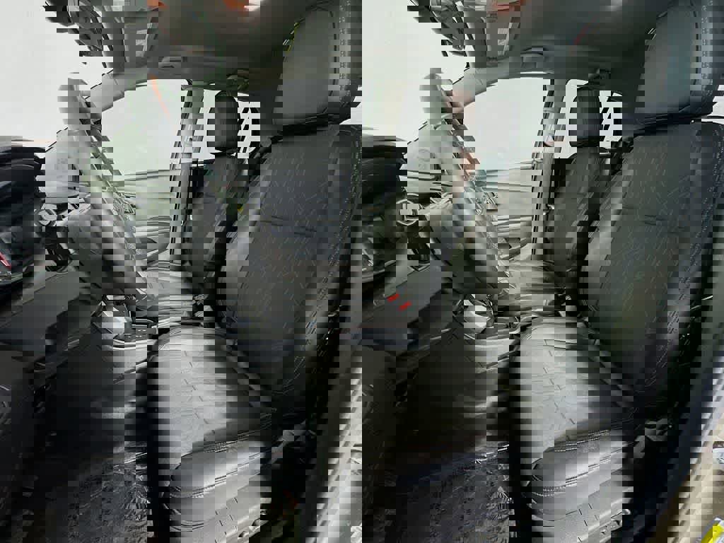 Used 2021 Chevrolet Trax LT w/ Driver Confidence Package image 12