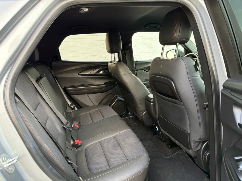 Used 2023 Chevrolet TrailBlazer RS w/ Convenience Package FWD image 10