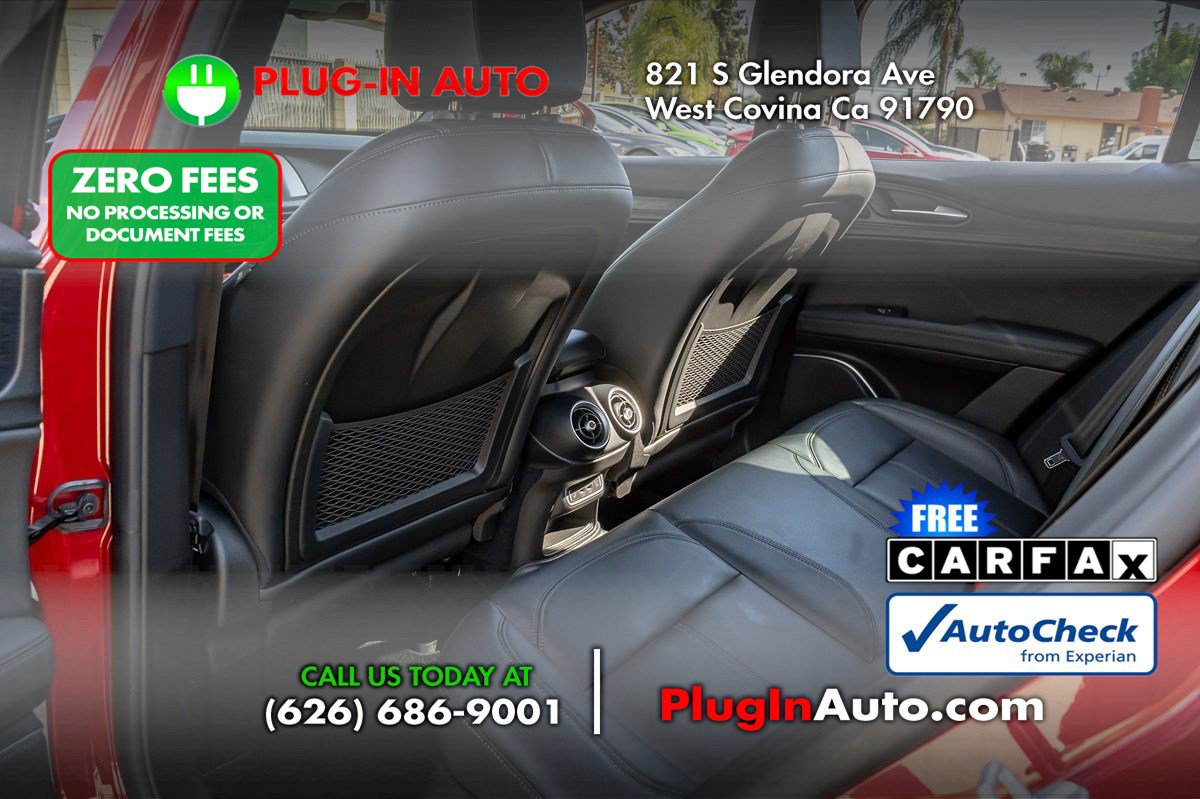 Used 2022 Alfa Romeo Stelvio Sprint RWD image 8