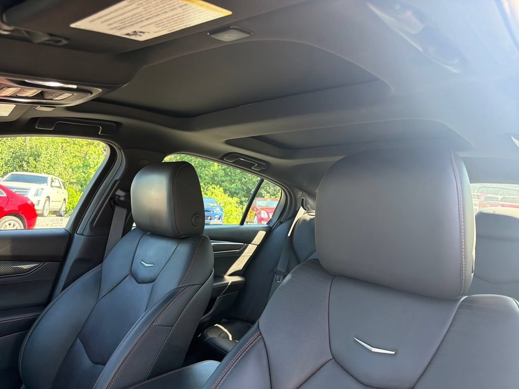 Certified 2025 Cadillac CT5 V AWD/4WD image 2