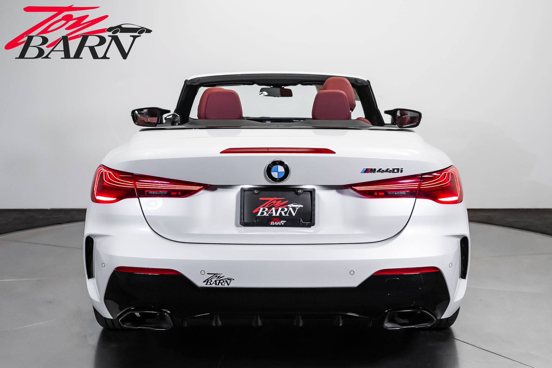 Used 2025 BMW M440i Convertible RWD image 4