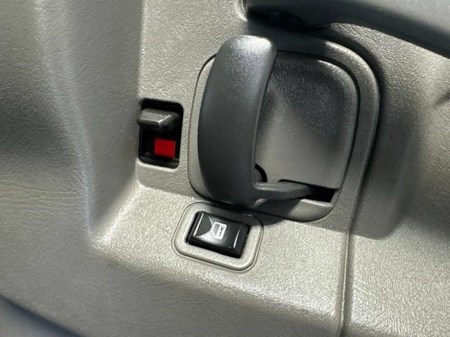 Used 2021 Chevrolet Express 2500 w/ Driver Convenience Package RWD image 19