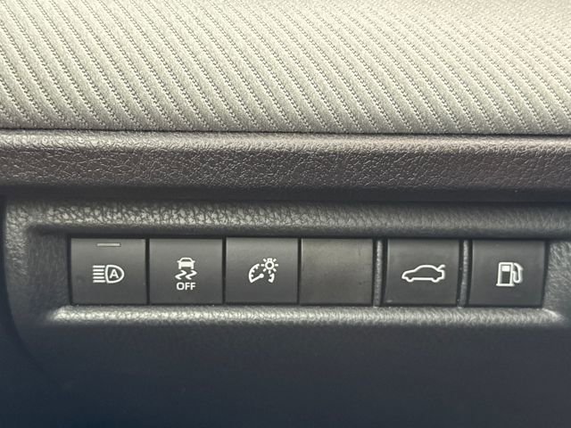 Used 2025 Toyota Camry SE image 24