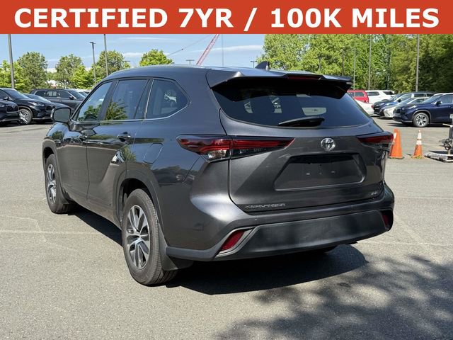 Used 2024 Toyota Highlander XLE FWD image 4