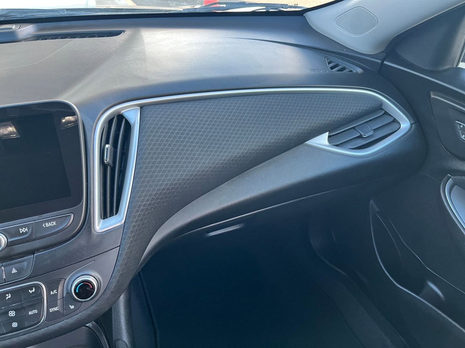 Used 2023 Chevrolet Malibu LT w/ Driver Confidence Package image 35