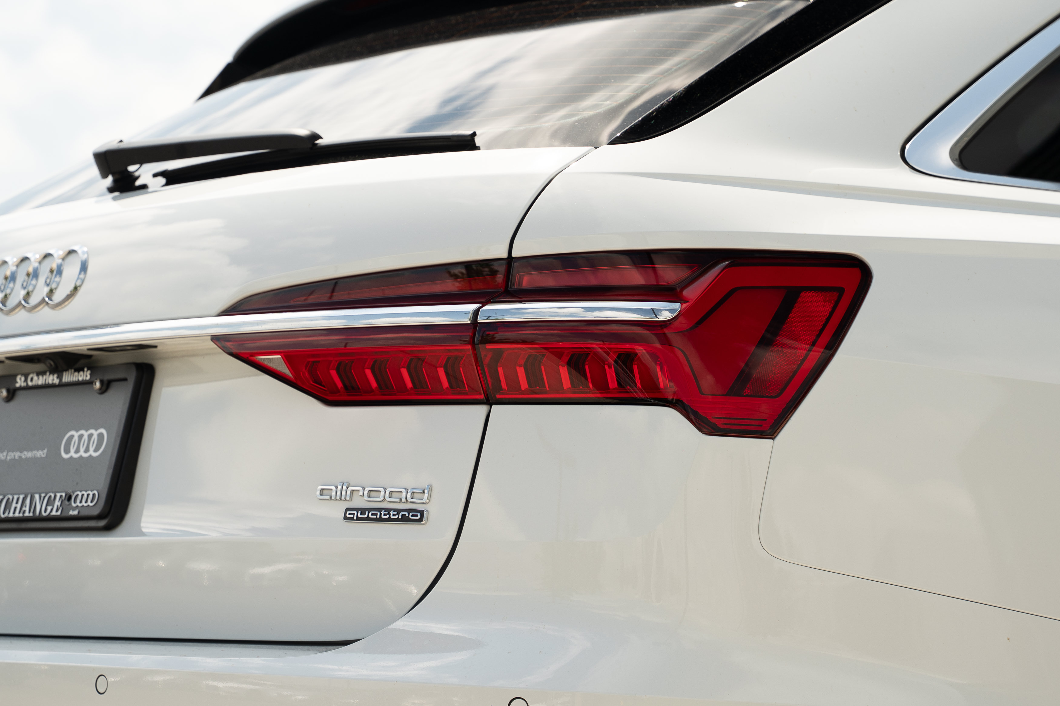 Certified 2025 Audi A6 3.0T allroad Prestige AWD/4WD image 32