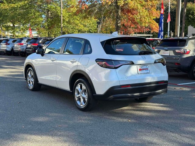 Used 2023 Honda HR-V LX image 6