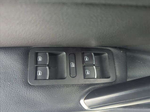 Used 2017 Volkswagen Passat 1.8T R-Line image 11