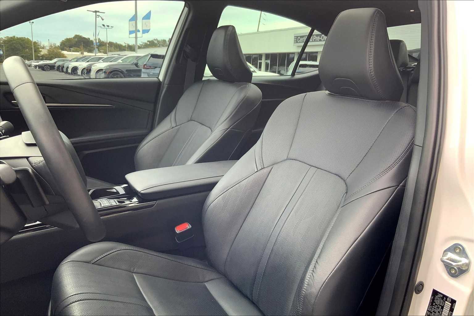 Used 2025 Toyota Camry XSE image 7