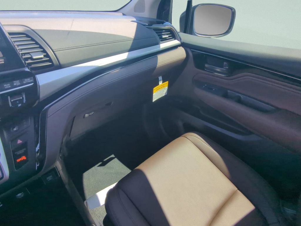 New 2026 Honda Odyssey Touring image 15