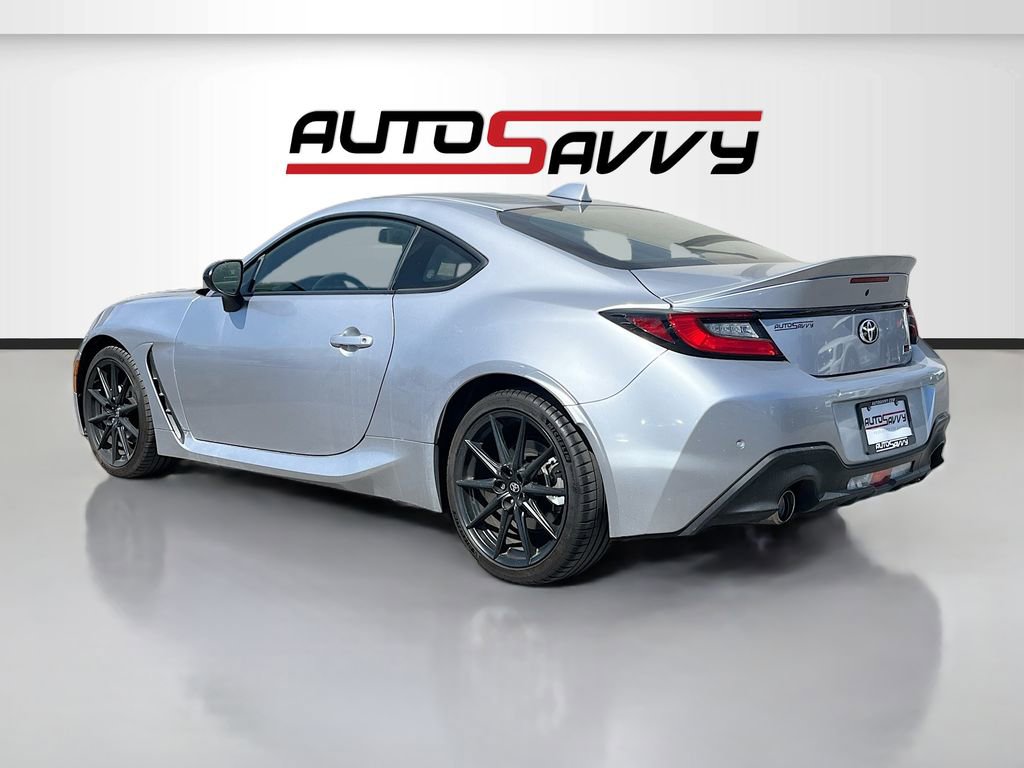 Used 2023 Toyota GR86 Premium w/ ALL Weather Mat Package (TMS) image 5